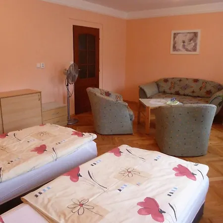 Dexter Vendégház 3*